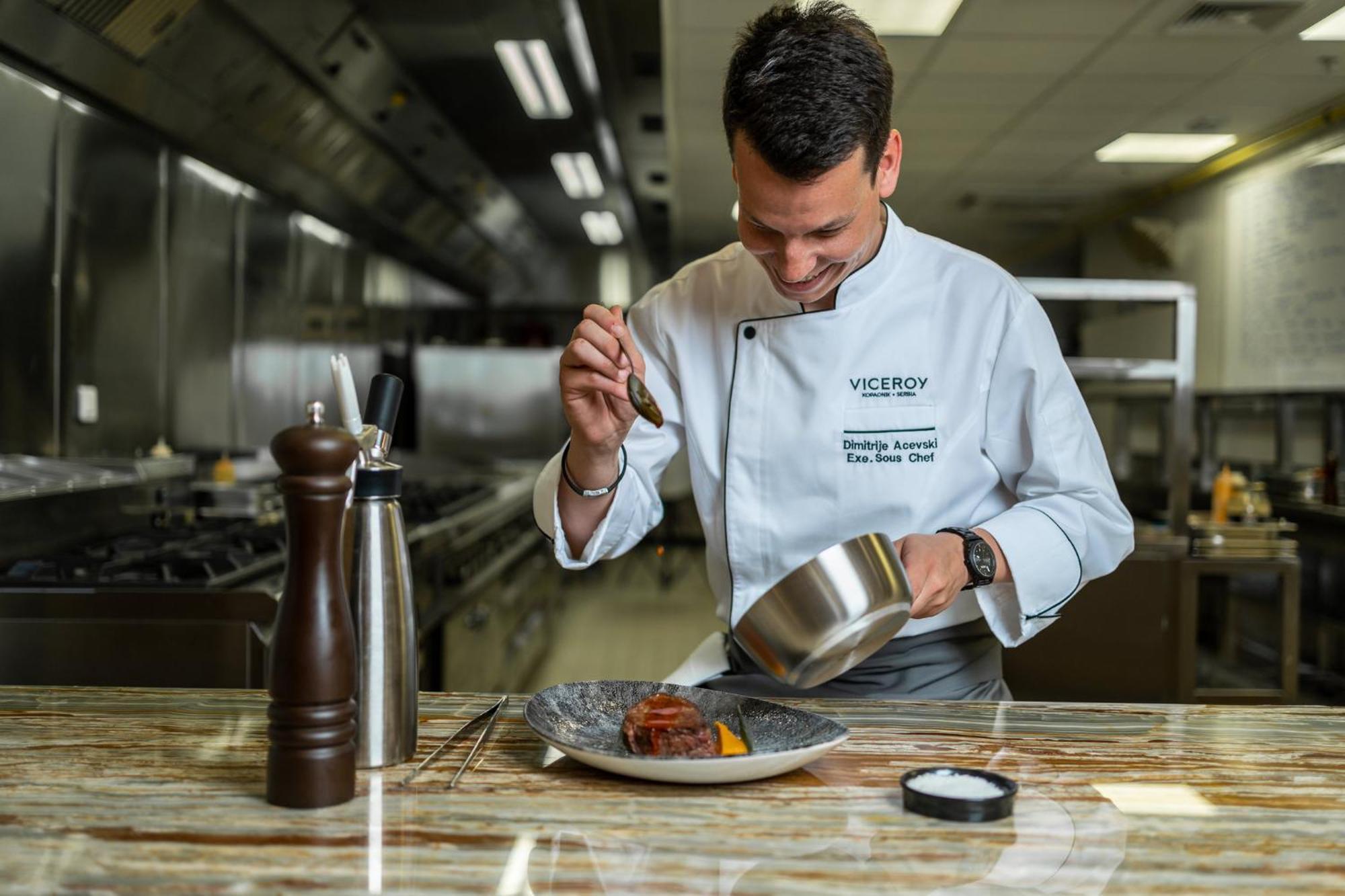 Viceroy Kopaonik Serbia Bagian luar foto Executive Chef at work