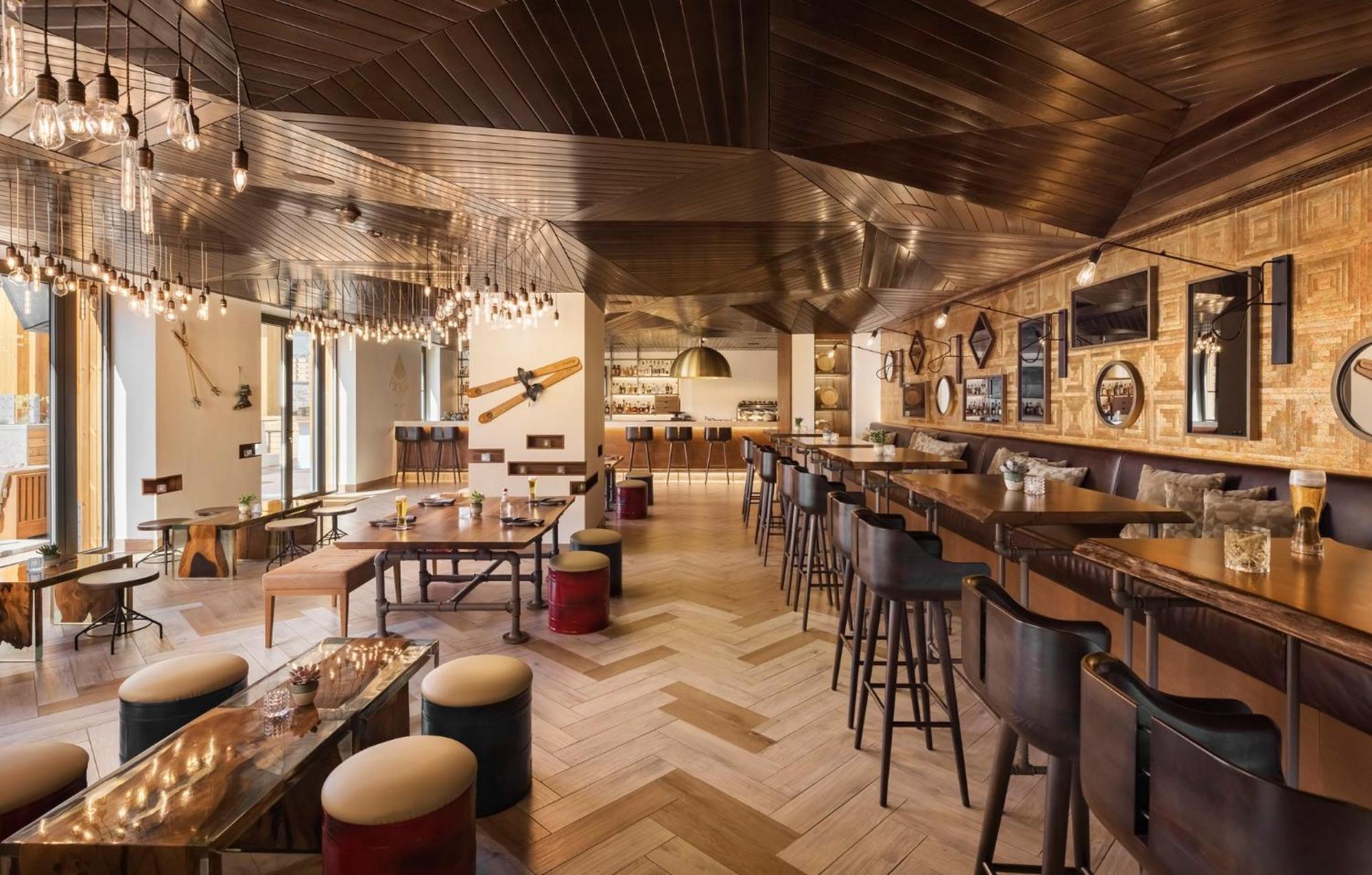 Viceroy Kopaonik Serbia Bagian luar foto The lounge at the airport